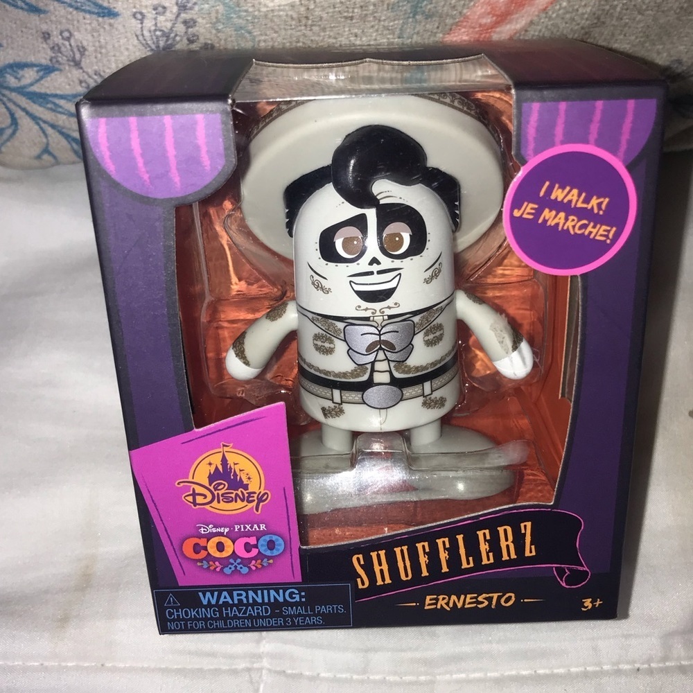NIB Ernesto de La Cruz shufflerz Collectible